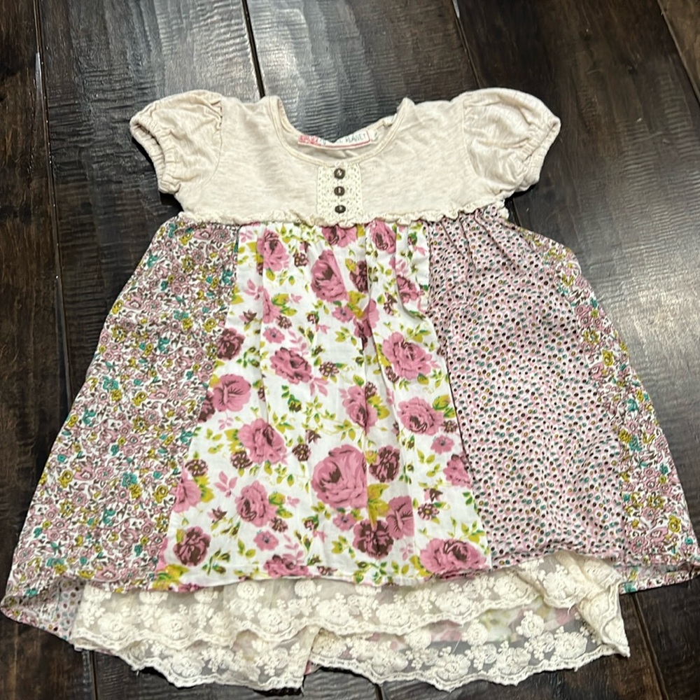 Free planet floral and lace dress